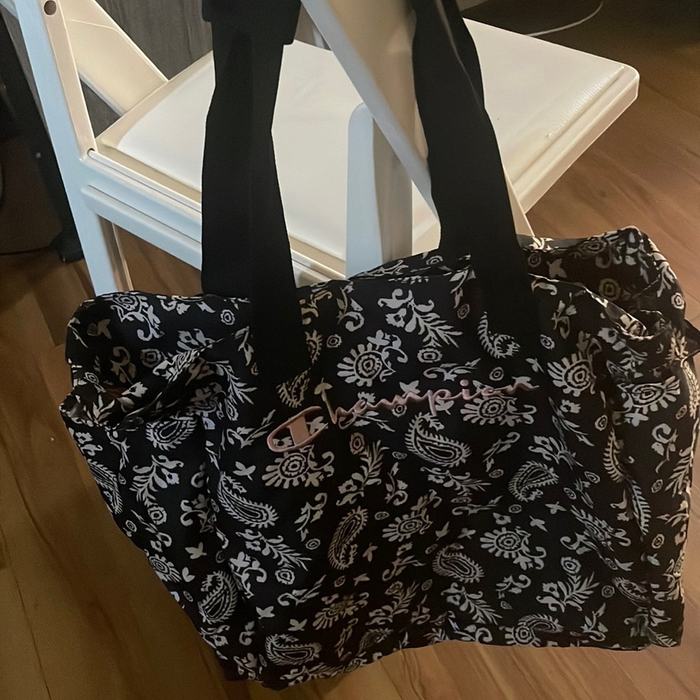 Champagne travels bag